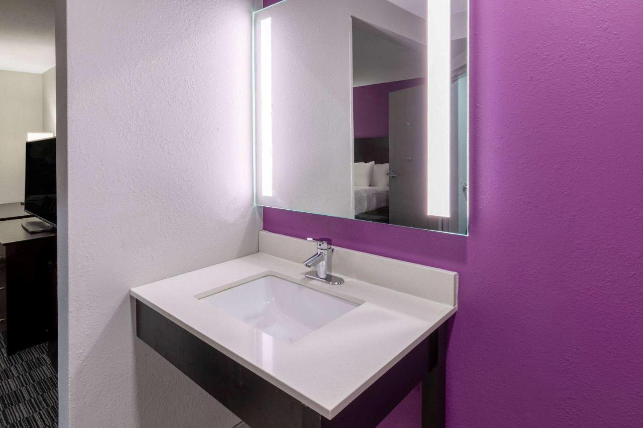 La Quinta By Wyndham Houston Nw Brookhollow Extérieur photo