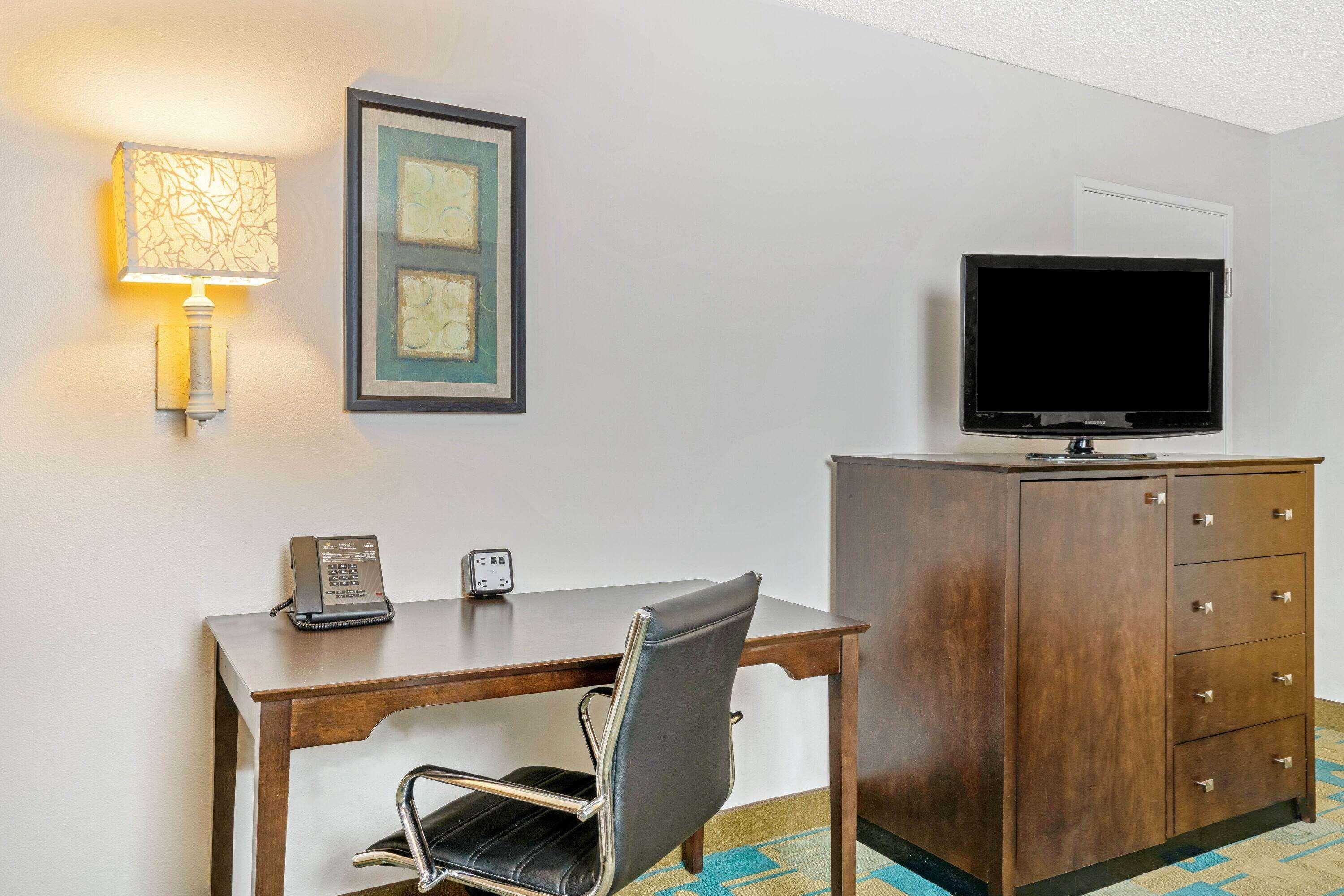 La Quinta By Wyndham Houston Nw Brookhollow Extérieur photo